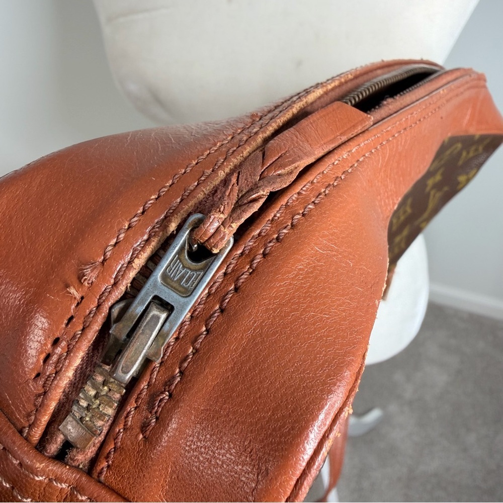 Louis Vuitton Monogram Sac Bandouliere Messenger Crossbody Bag Purse - Picture 12 of 13